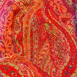 JJill fall crop style pants.  Left side button/zipper closer. Gently used.